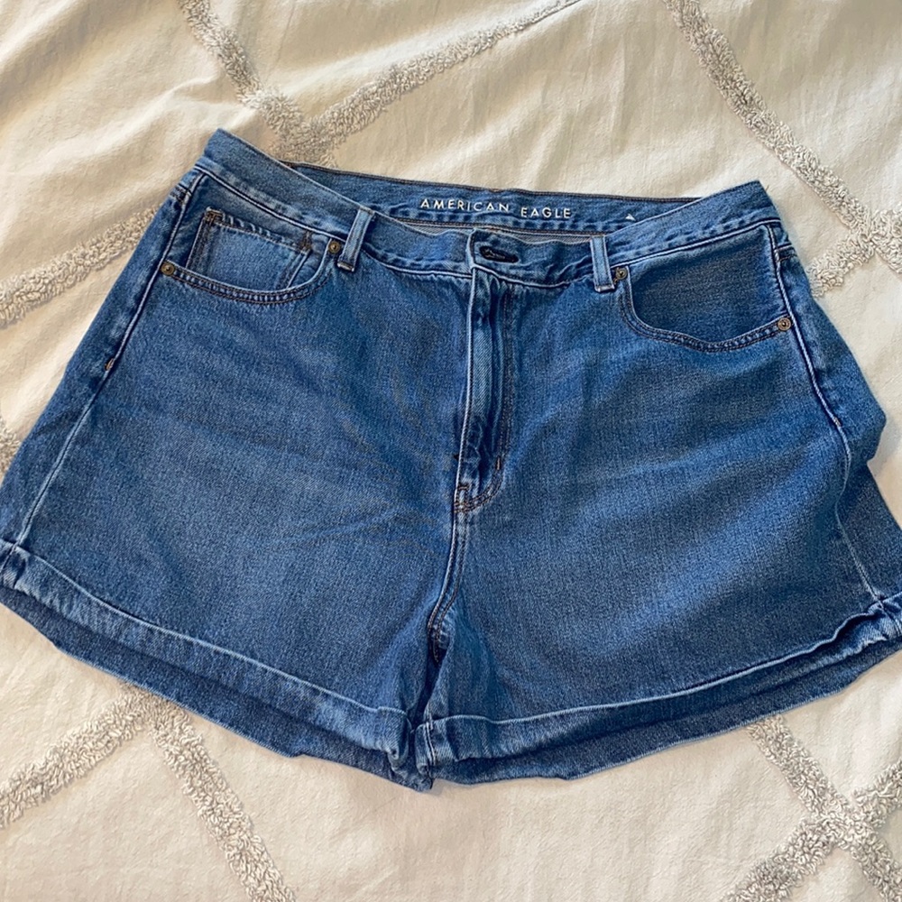 American Eagle Mom Shorts